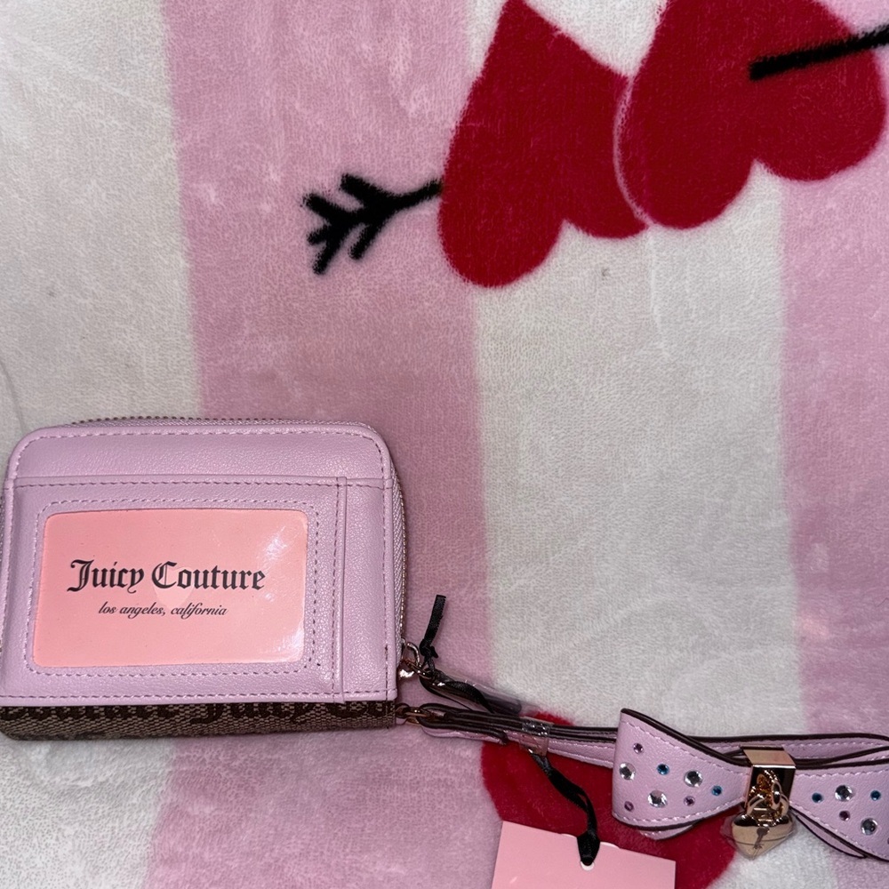 NWT Juicy Couture Tan Wallet with Pink Bow and Heart Charm - Picture 3 of 4